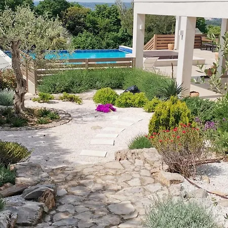 Holiday home Casta Diva *